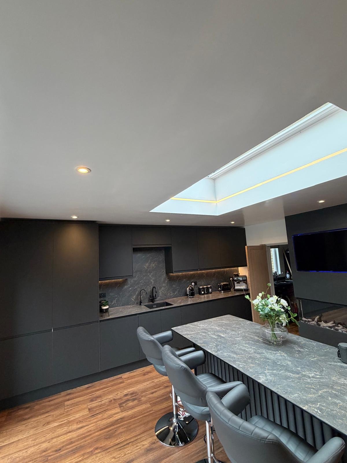 Kitchen appliance bank